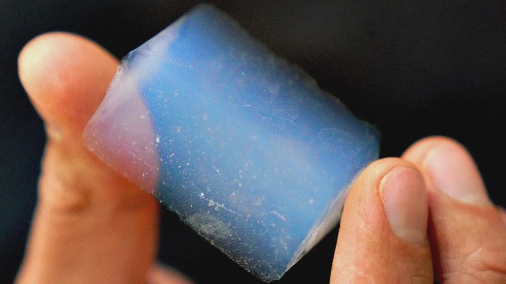 aerogel-o-solido-mais-leve-do-mundo