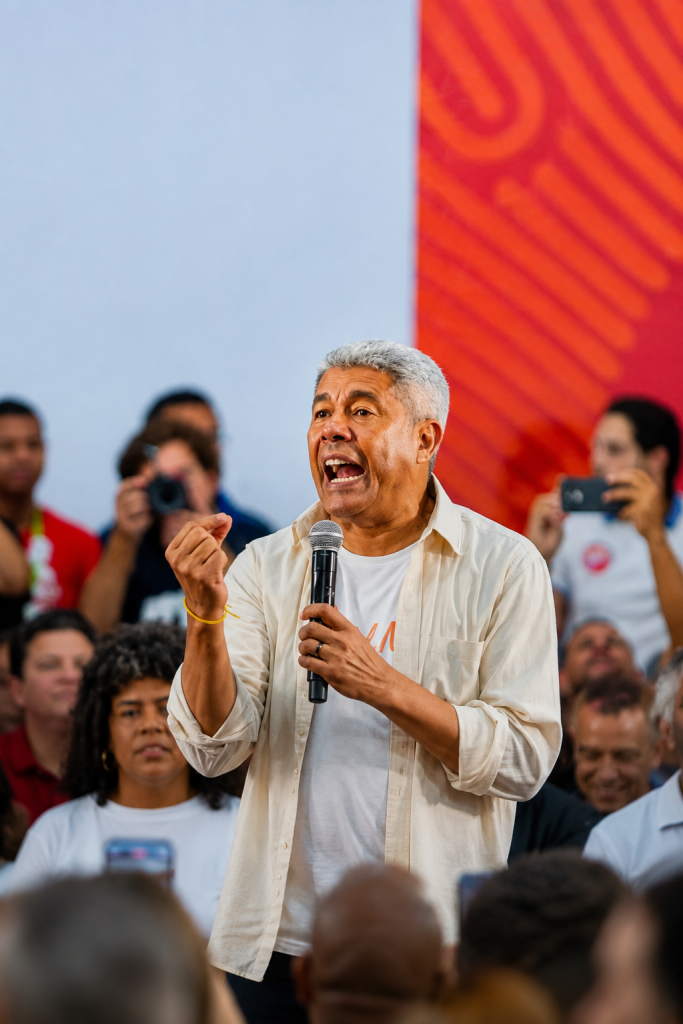 JERÔNIMO ANUNCIA PROMESSA DE LEVAR ENSINO EM TEMPO INTEGRAL A TODA AS ESCOLAS DA BAHIA