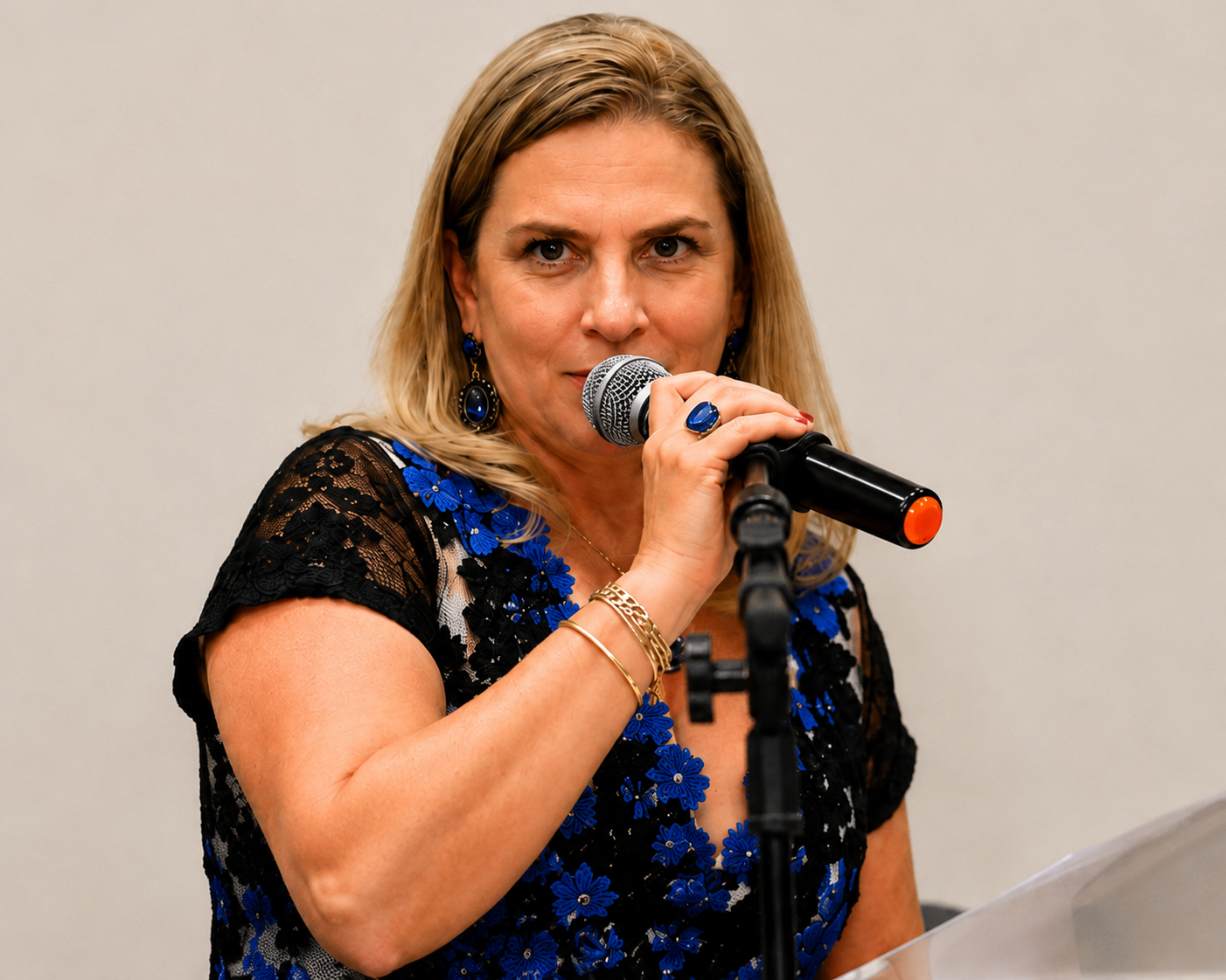 PRESIDENTE DA ALBA COMPRA KIT DE 600 MIL SEM LICITAÇÃO