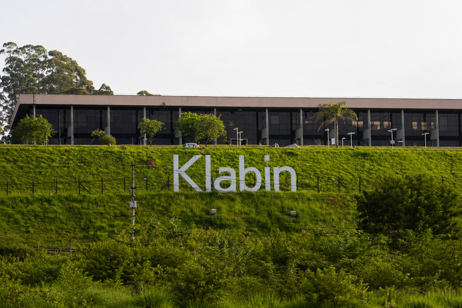 Lucro da Klabin cai 34% no segundo trimestre de 2026